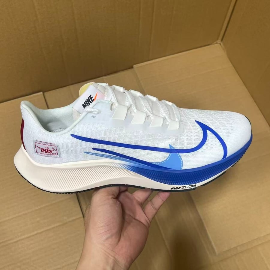 View 5 - White / Blue
