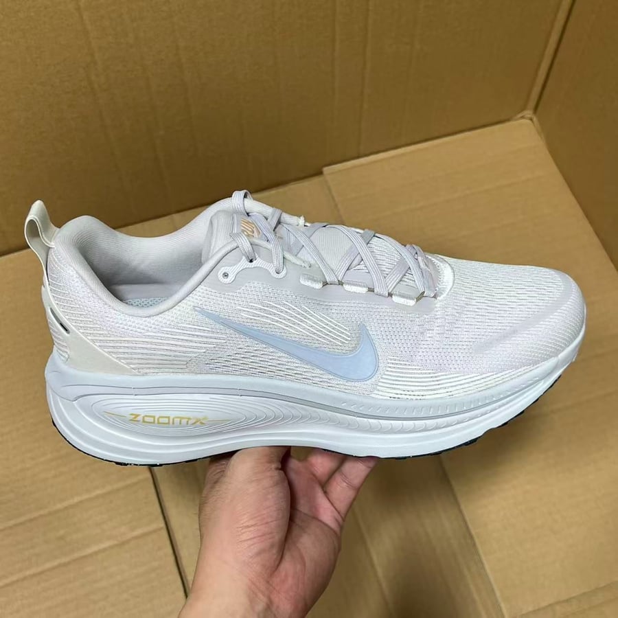 View 3 - Grey / Blue