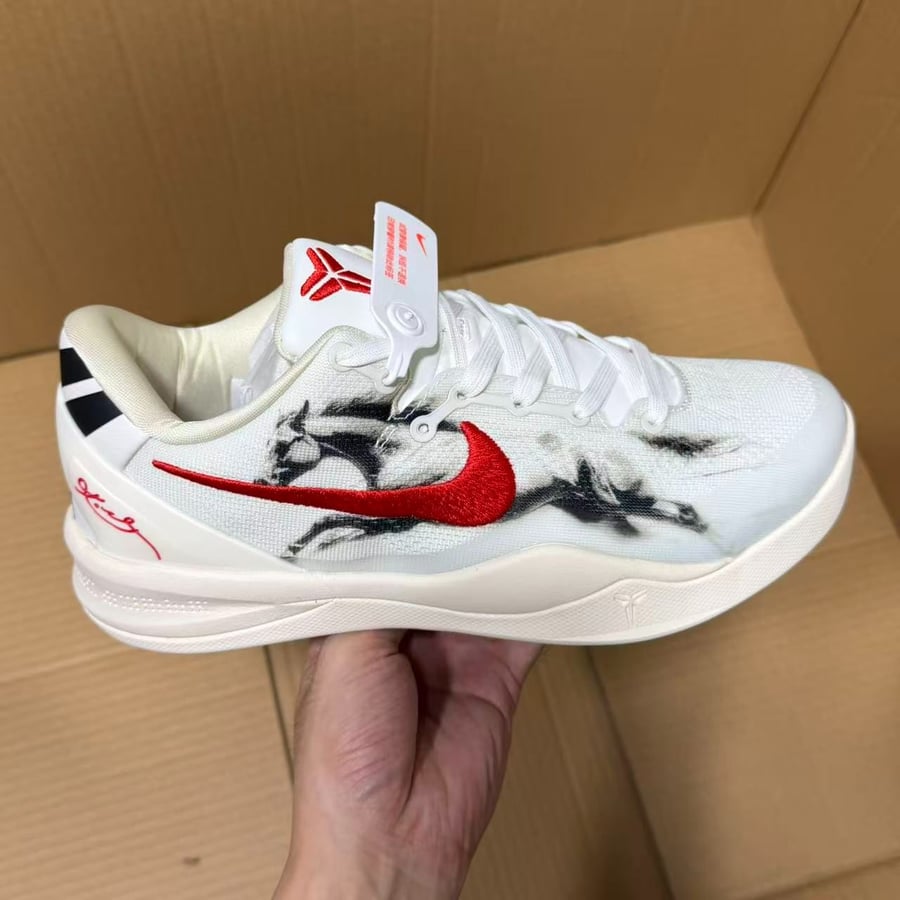 View 2 - White / Grey