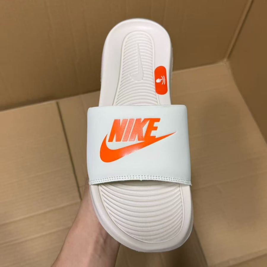 View 6 - Beige / Orange