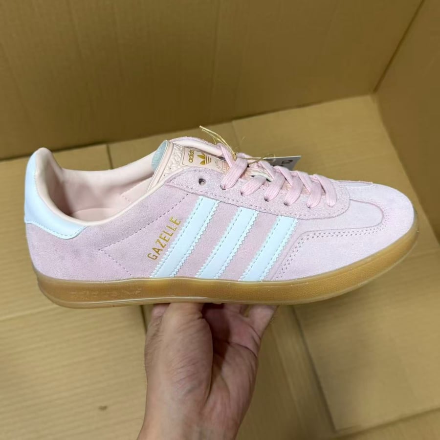 View 2 - White / Pink