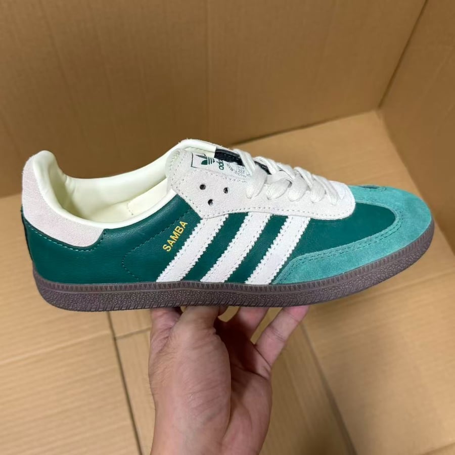View 6 - White / Green