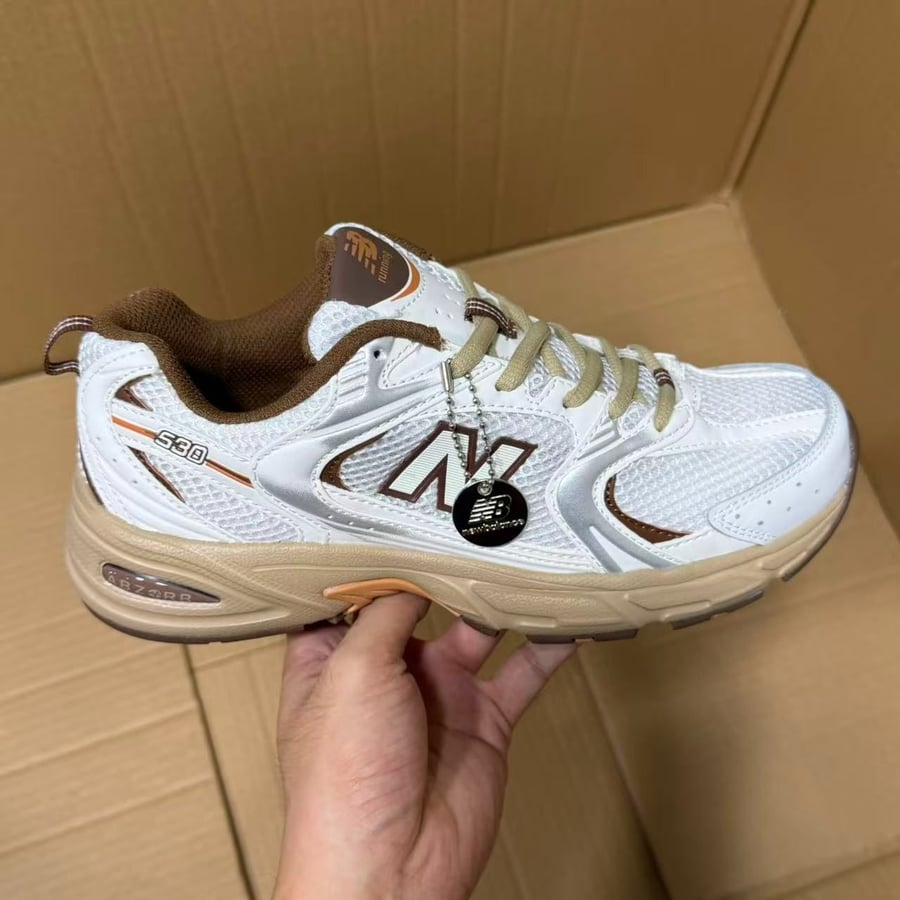 View 7 - White / Brown