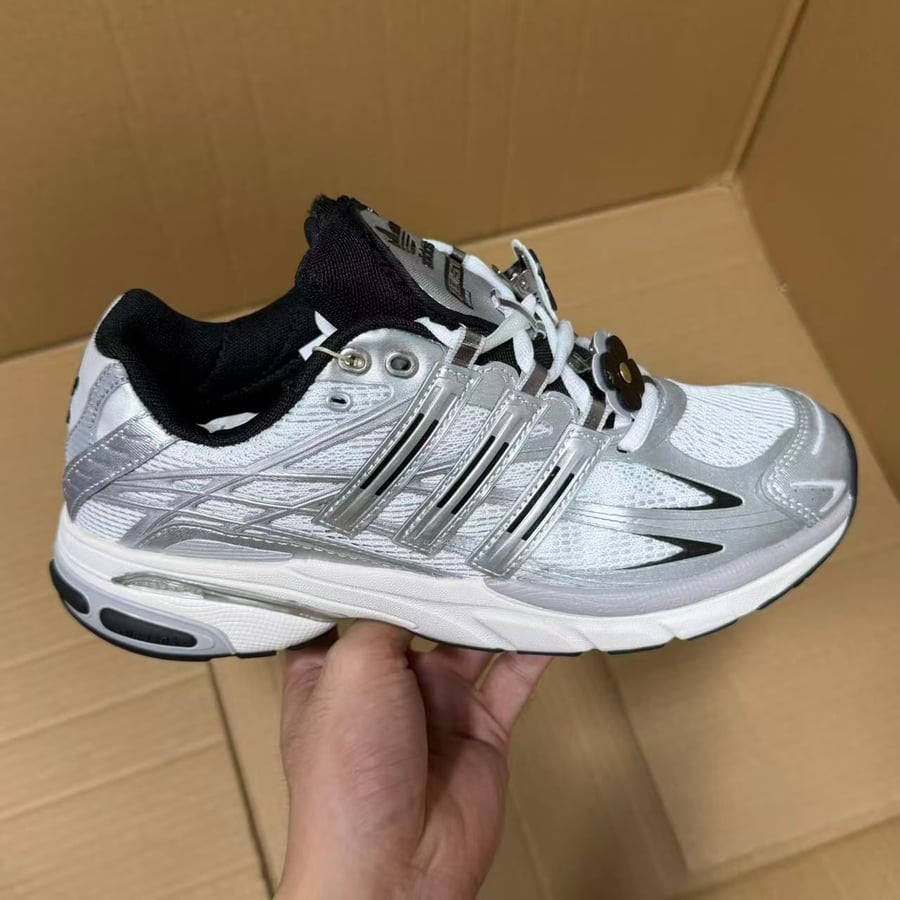 View 8 - Grey
