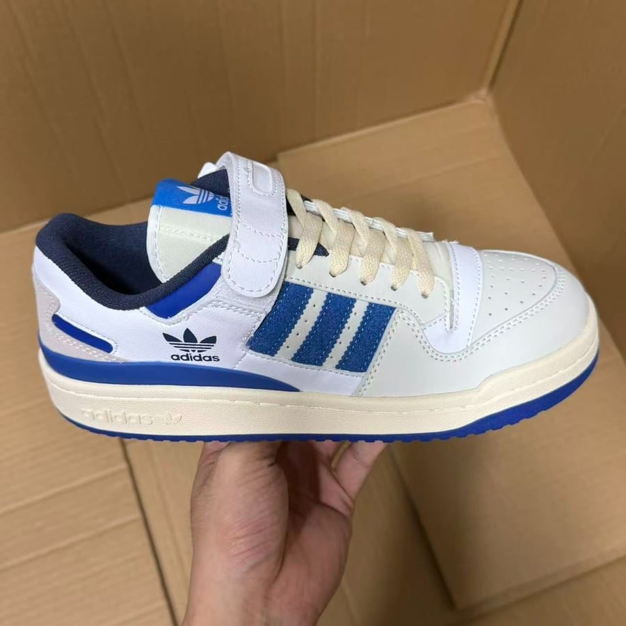 View 7 - White / Blue