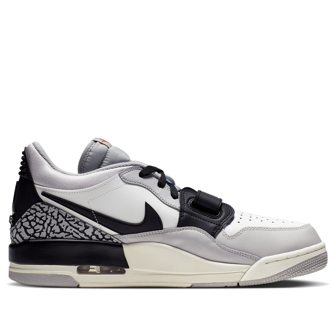 View 7 - White / Grey