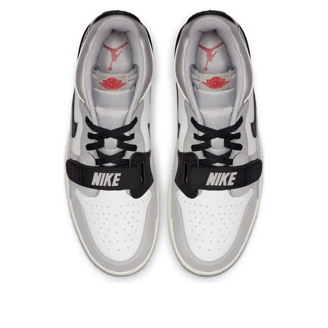 View 9 - White / Grey
