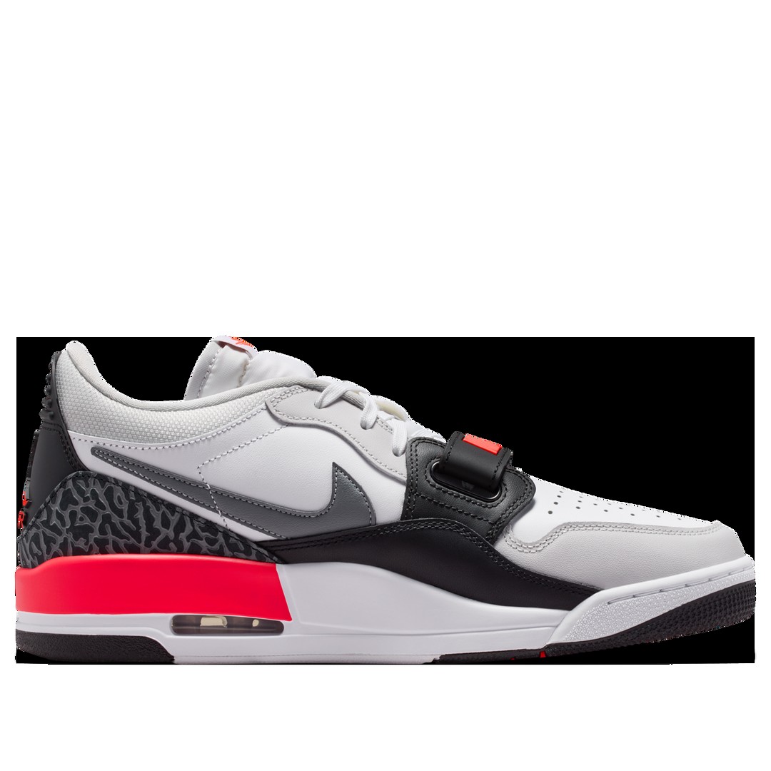 View 24 - White / Red