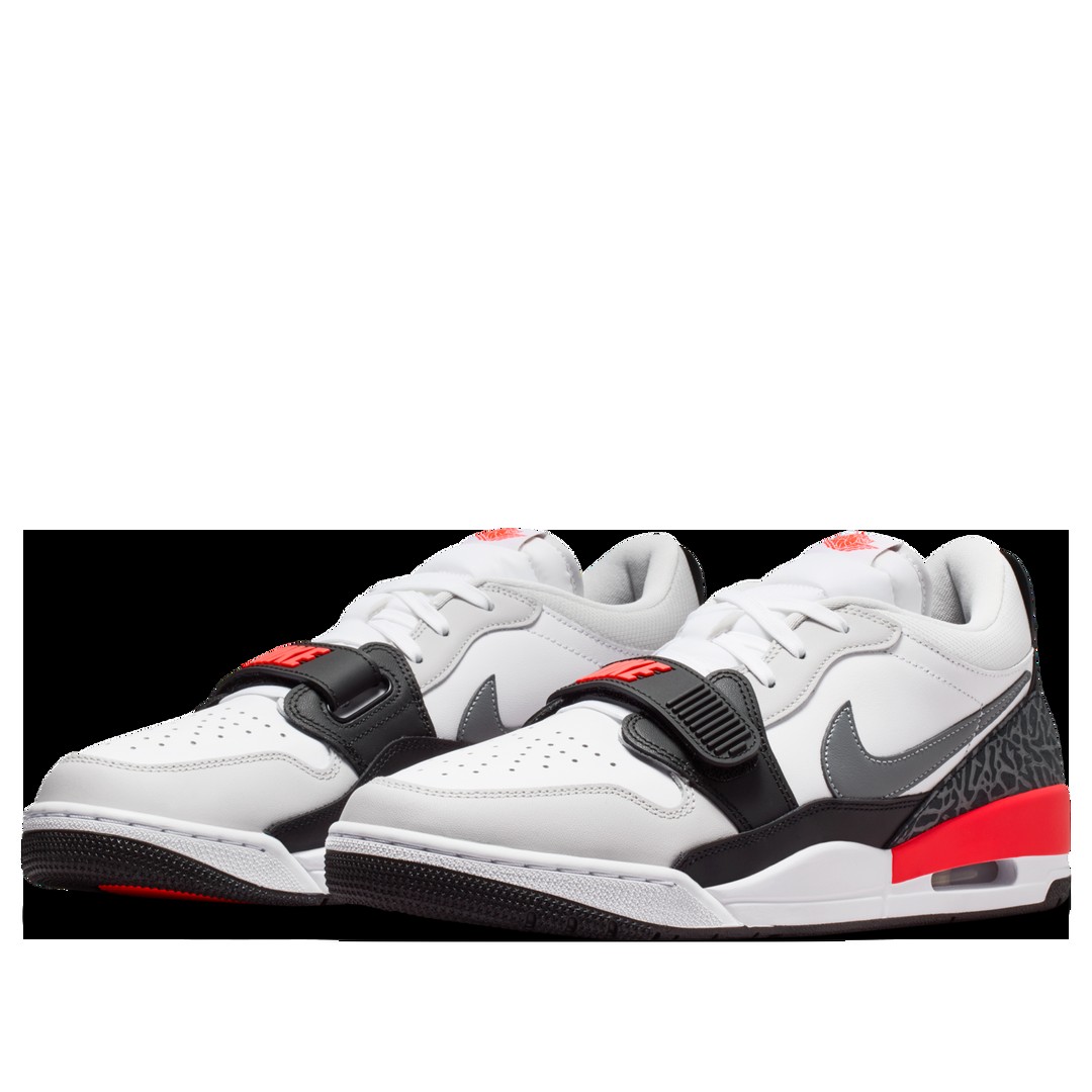 View 25 - White / Red