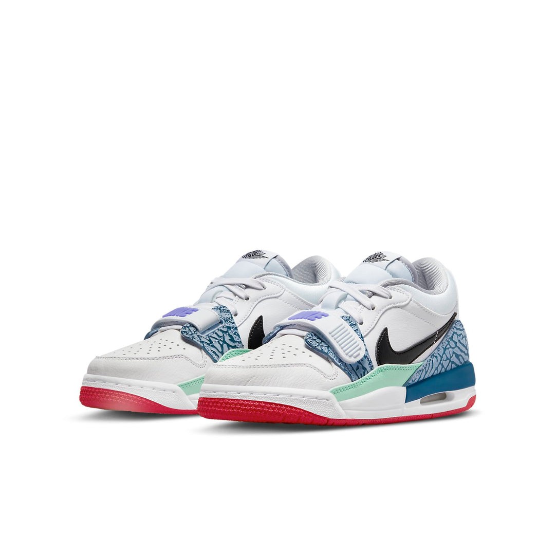 View 24 - White / Blue