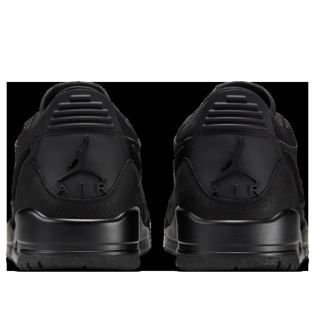 View 32 - Black