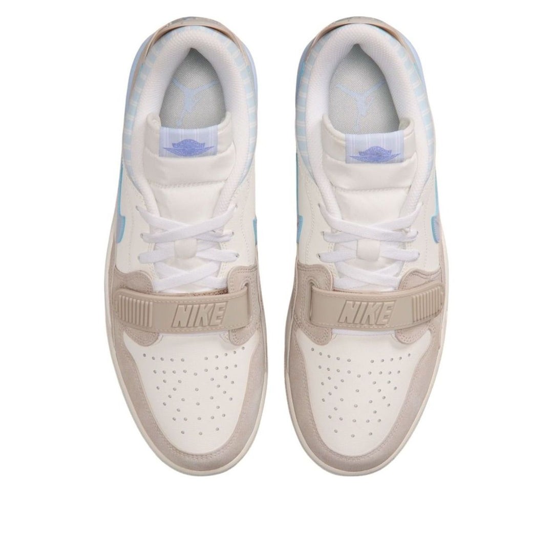 View 20 - White / Brown