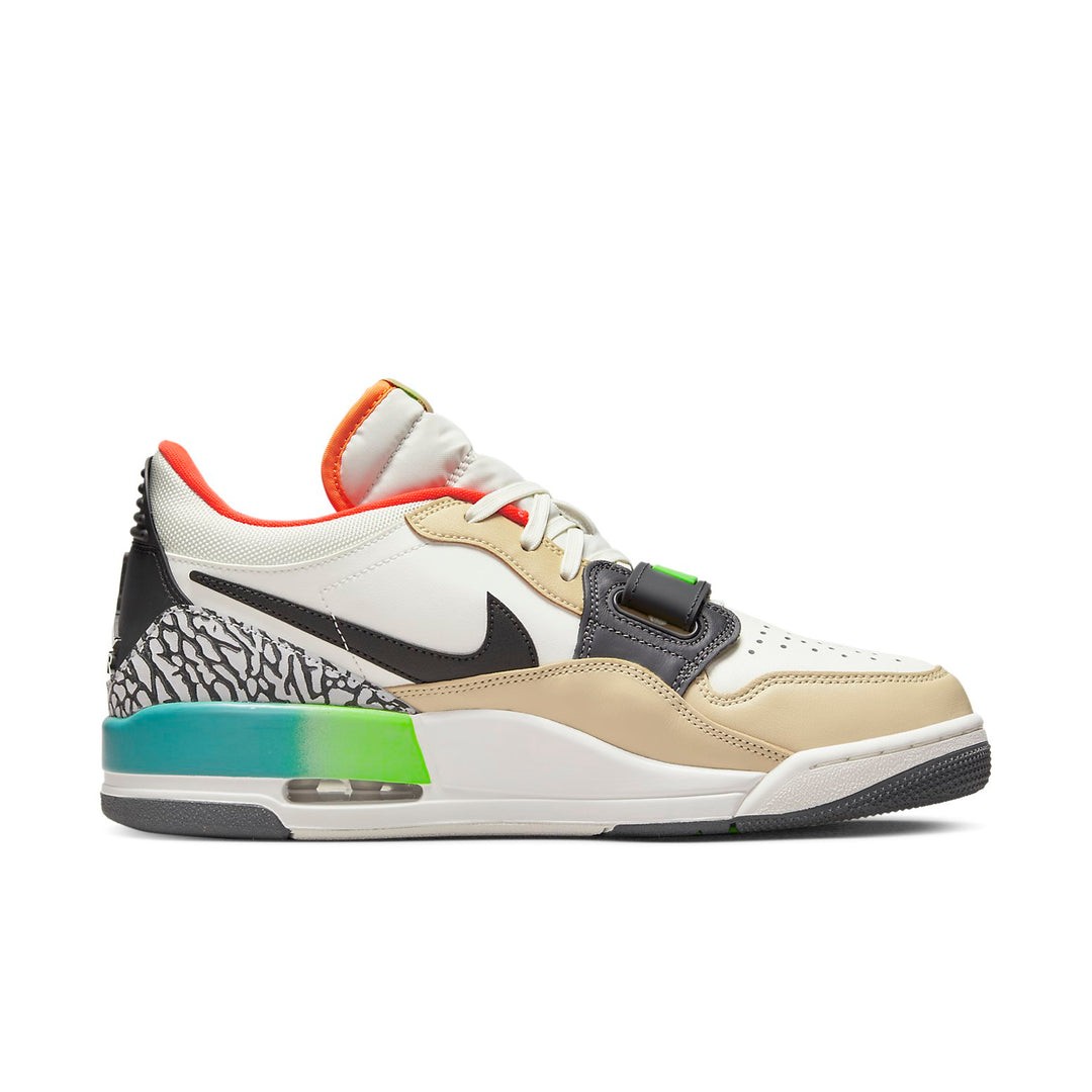 View 13 - White / Brown