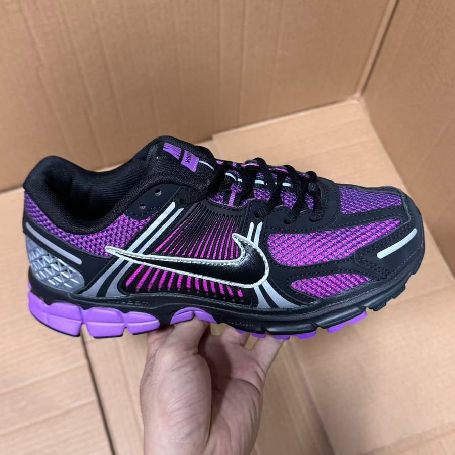 View 6 - Black / Purple