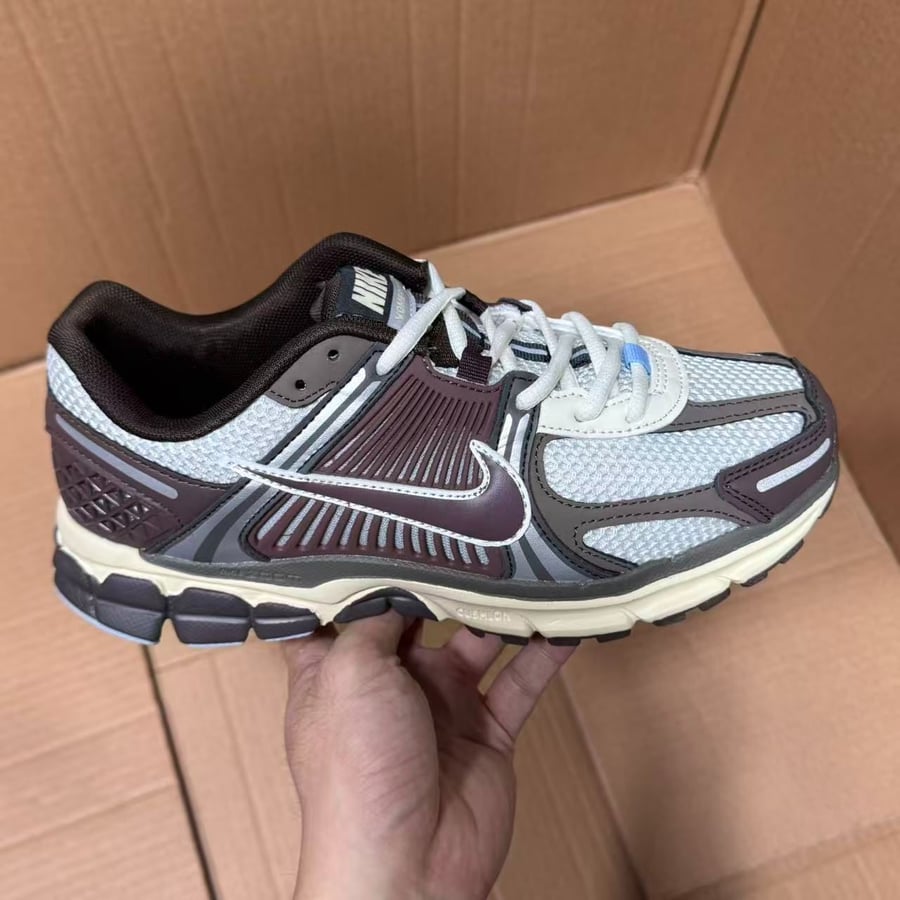 Running Shoes W Vomero V5 Series