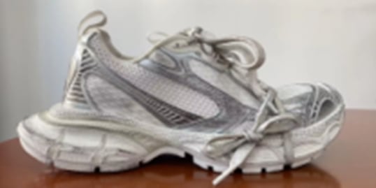 View 2 - White / Grey