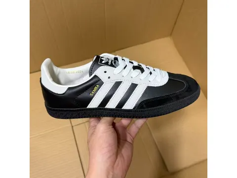 Sneakers N German Trainer Series