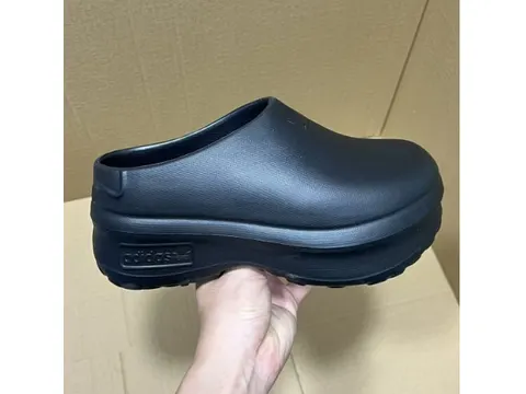 Slides & Sandals X Nike Clogs Series